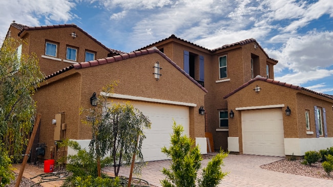 Building Photo - 8609 W Solano Dr Rental