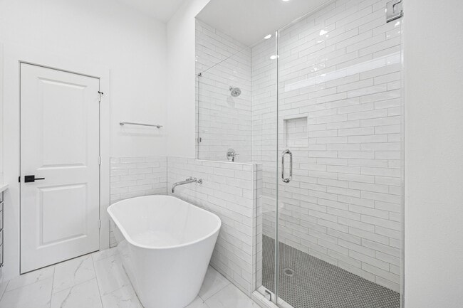 Building Photo - 2826 Versailles Oak Ln