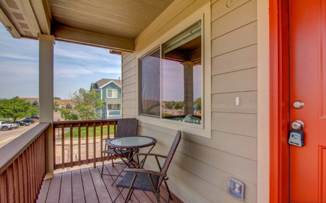 Photo - Fantastic 2 Bedroom Condo Avail 5/13