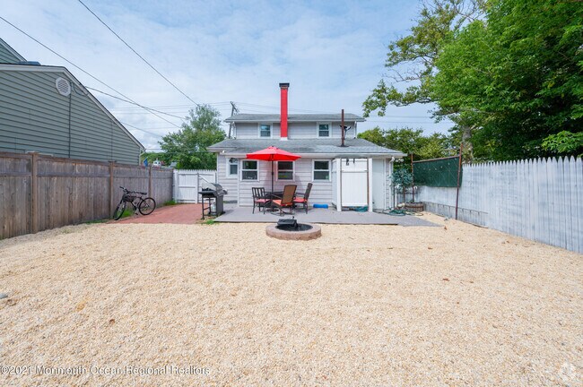 Building Photo - 203 Bridge Ave Rental