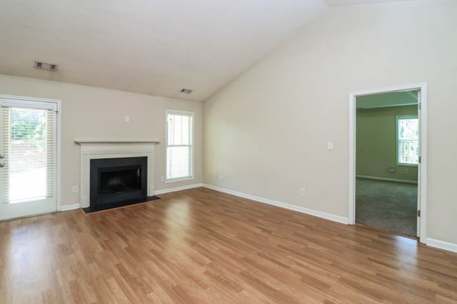 Photo - 8633 Cole Creek Dr