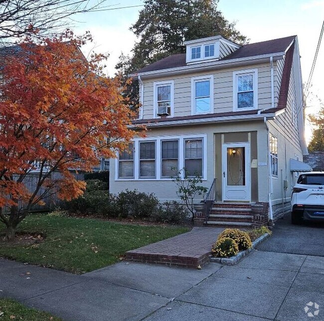 Queensborough Community College OffCampus Housing & Apartments