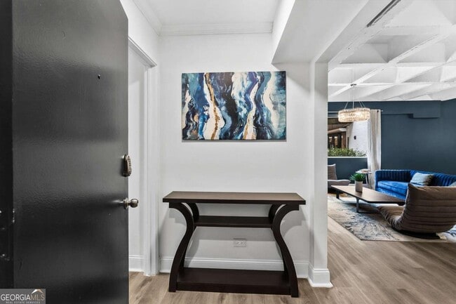 Building Photo - 3645 Peachtree Rd NE Unit 111