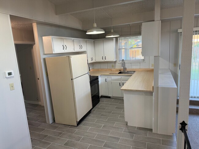 2124 N 1060 W St Unit 1