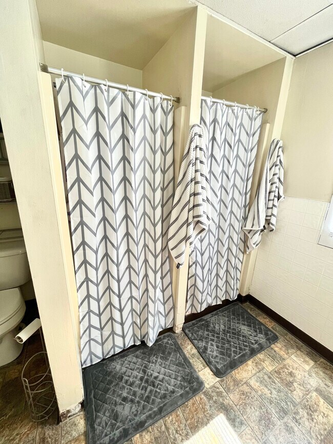 884 Wayne Ave Unit Back middle apartment Indiana, PA