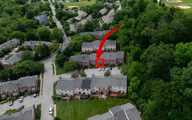 Photo - 618 Coates Ln