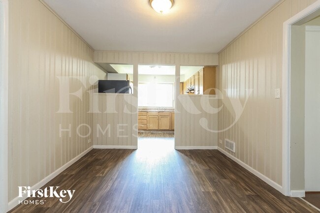 Photo - 544 N Aldine St