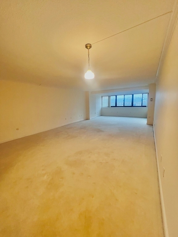 Photo - 9 Hawthorne Pl Unit 14N