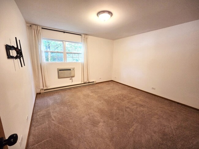 Photo - 440 Cunat Blvd