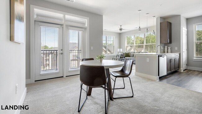 Photo - 5020 James Bradley Lee Wy Unit 8005-303