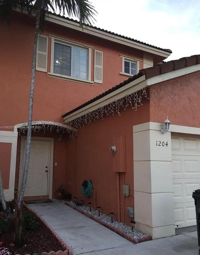 Building Photo - 1204 NW 100th Ave Rental