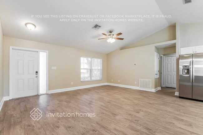 Photo - 423 Woodview Dr