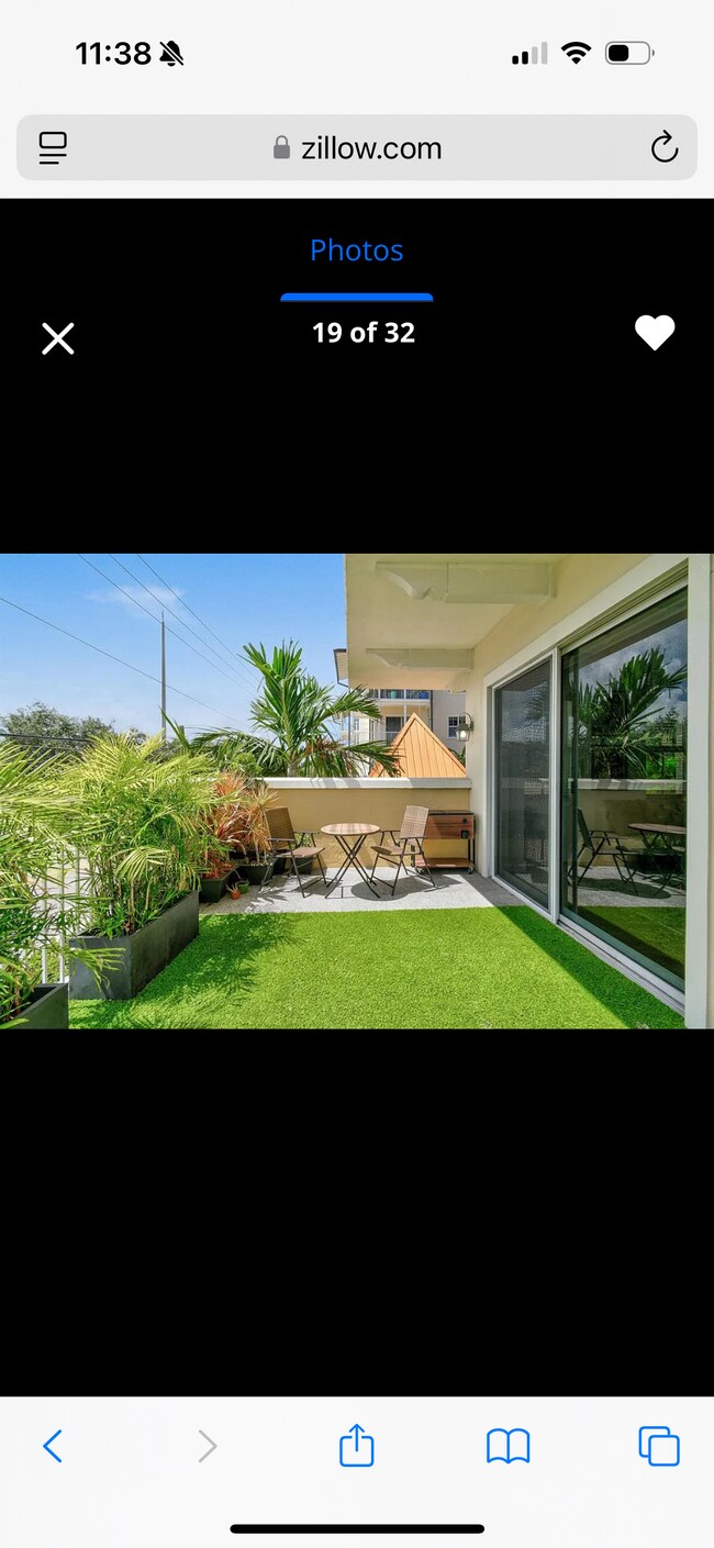 350 sqft patio - 3940 N Flagler Dr Unit 206