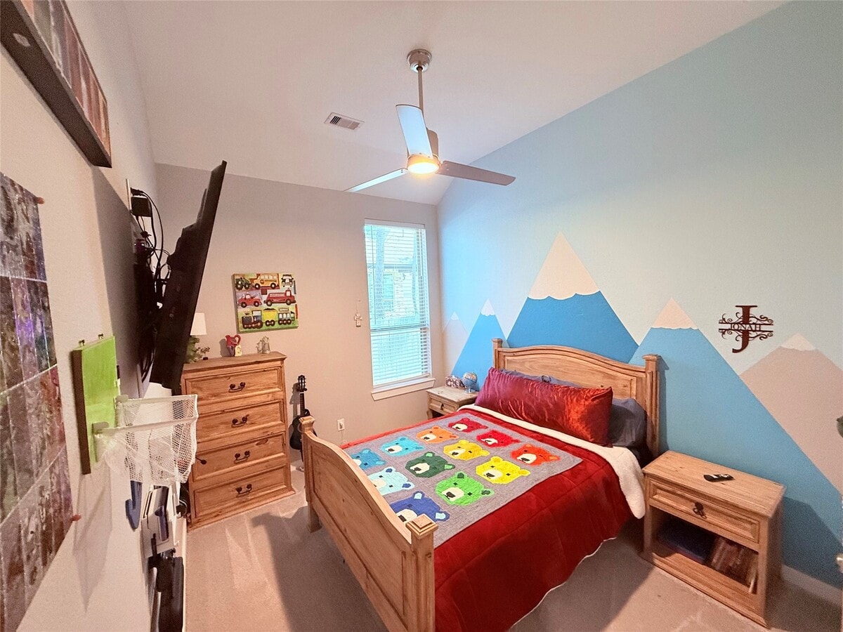 Photo - 217 Sky Top Dr