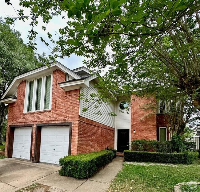 Building Photo - 4842 Green Trail Dr Rental