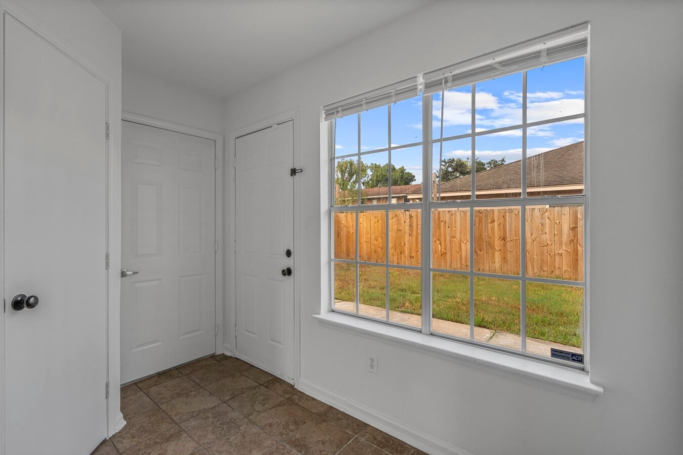 Photo - 2106 Nettleton St