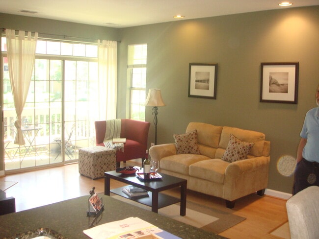 Living room and patio - 5917 Barbados Pl Unit 103