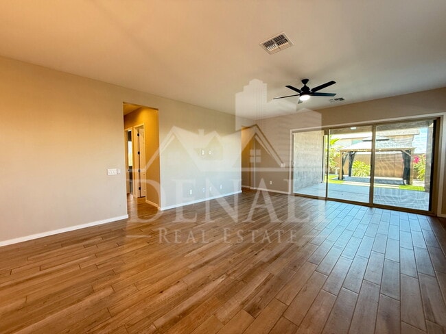 Photo - 4443 N 201st Ave