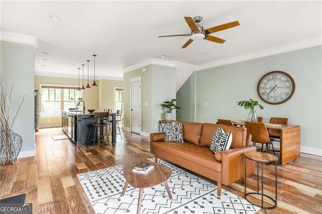 Photo - 1333 Oakview Rd