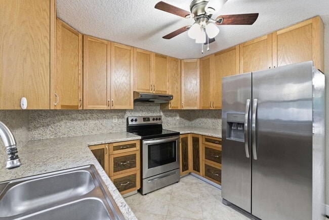 Photo - 2545 Conroy Dr