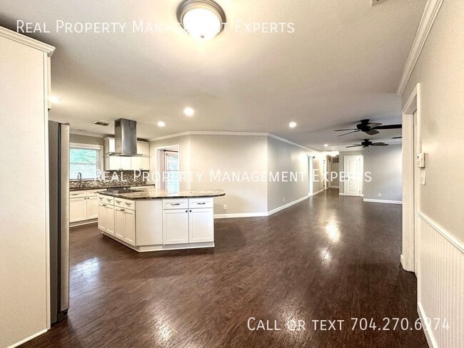 Photo - 4237 Rocky River Rd