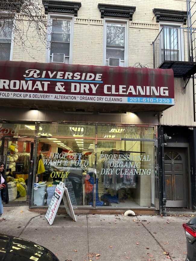 Building Photo - 258 1st St Unit 1 Rental