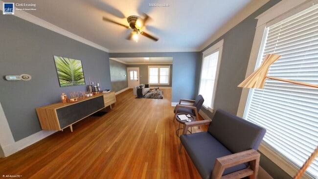 Photo - 1880 Lyndale Ave