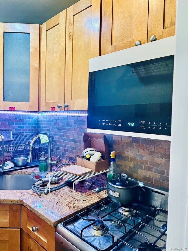 Photo - 240 E 35th St Unidad 11F