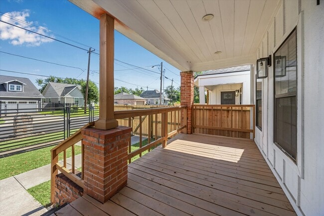 Photo - 2302 Sumpter St