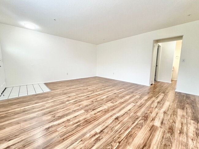 Photo - 10632 Oak St Unit 10636 Oak Street