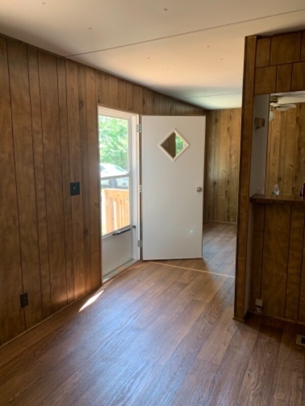 Photo - 299 Canal Trce