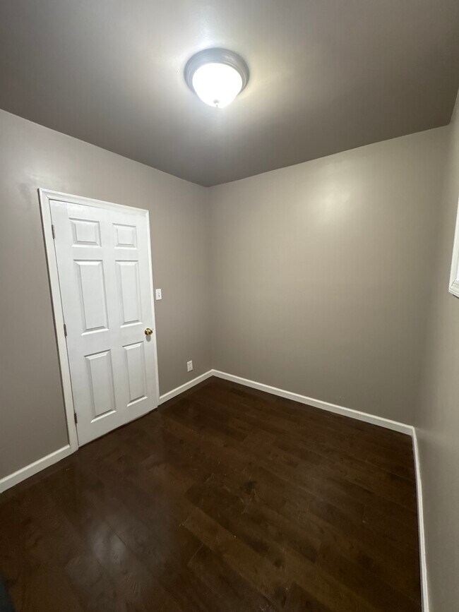 Photo - 3156 Agate St