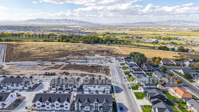 Building Photo - 7 S Moonlit Rd