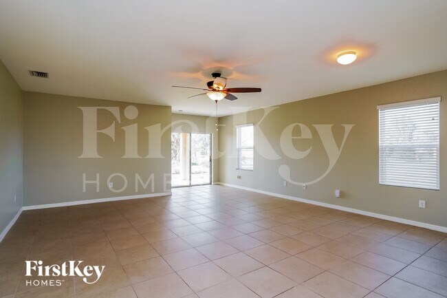 Photo - 608 NW 11th St