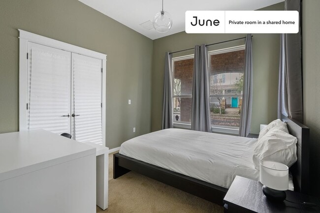 Photo - Room in Shared 5 bed/2.5 bath home Unidad B