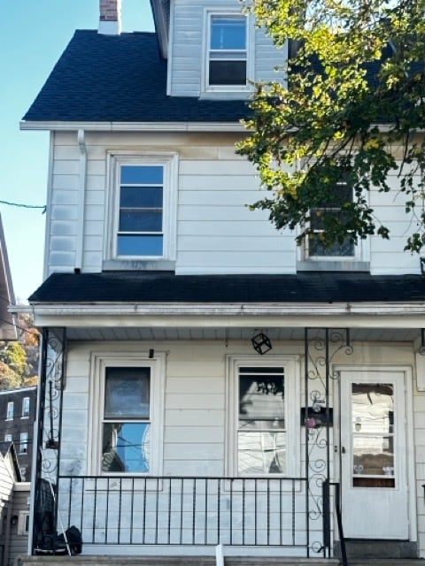 Building Photo - 526 Selfridge St