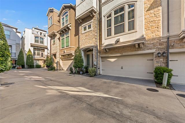 Photo - 762 Lacey Oaks Pl