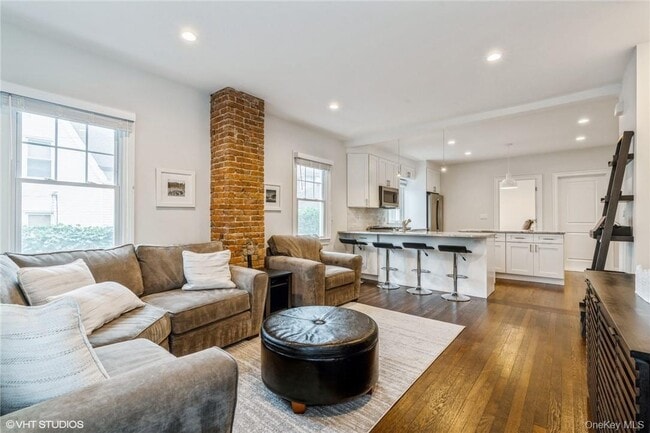 338 Palmer Ave Unit A