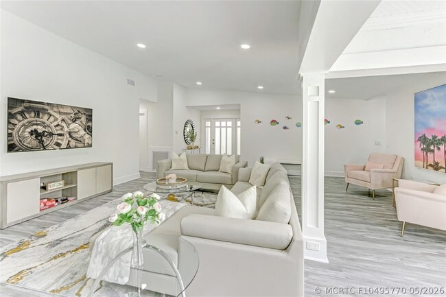 16643 Redwood Way