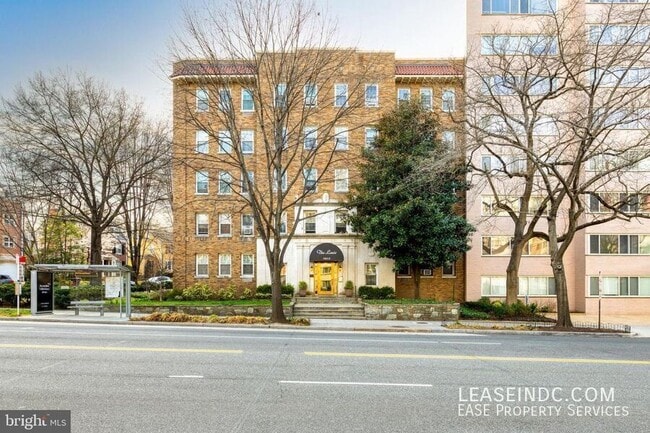 Building Photo - 5402 Connecticut Ave NW Unit #401
