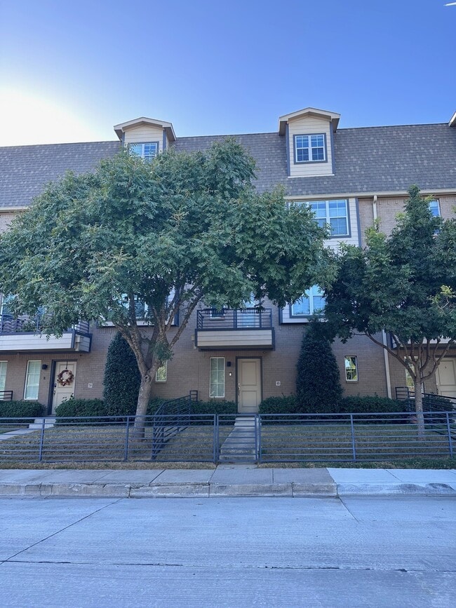 Photo - 5820 Bryan Pkwy