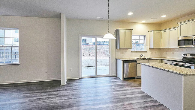 Room in House on N Great White Way