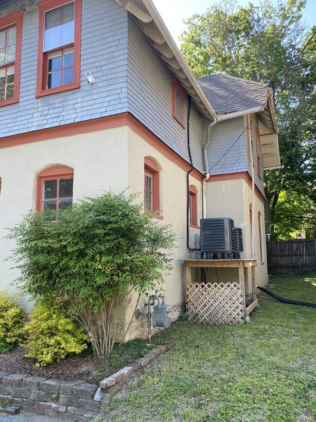102 Watson Ct