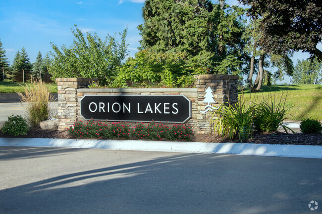 Building Photo - Orion Lakes Rental