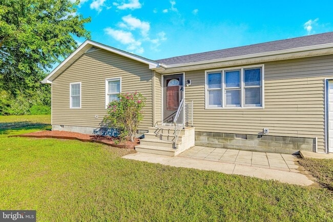 Photo - 22041 Neal Rd