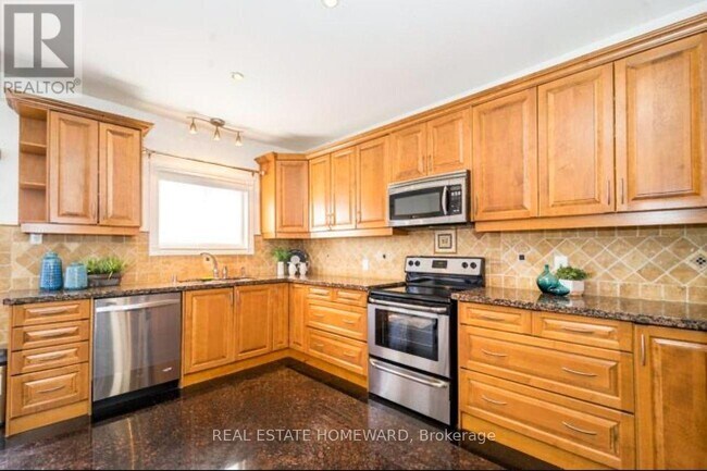 Photo - 295 Gowan Ave