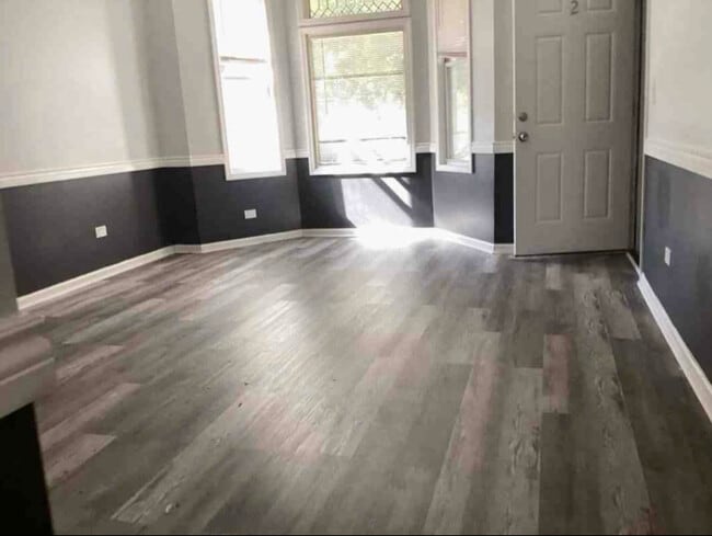 Photo - 8423 S Muskegon Ave Unidad 2