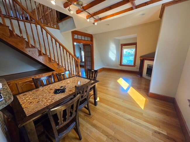 2BD 2 Bath With Loft in Cambridge Central ... - 2BD 2 Bath With Loft in Cambridge Central ... Unidad 3