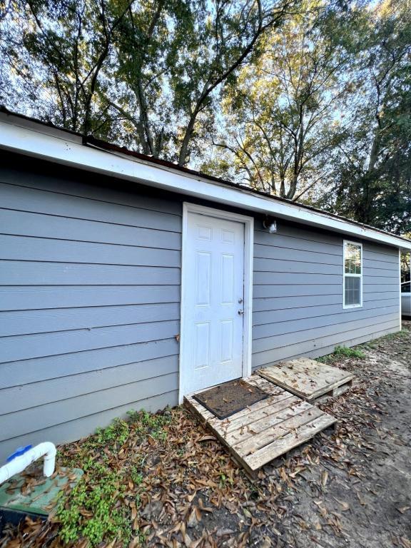 Photo - 135 Honeysuckle Ln