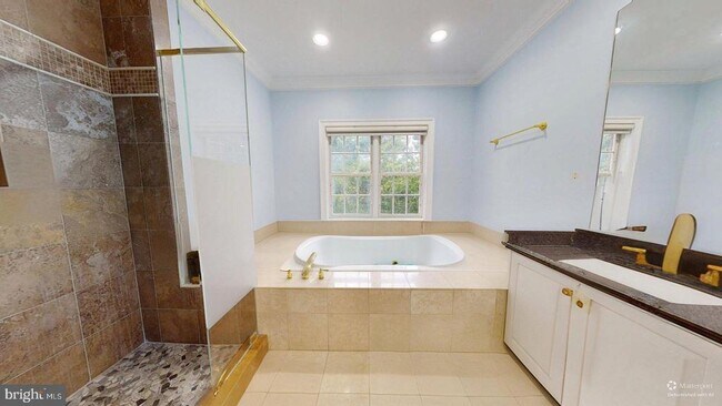 Photo - 2007 Mayfair McLean Ct